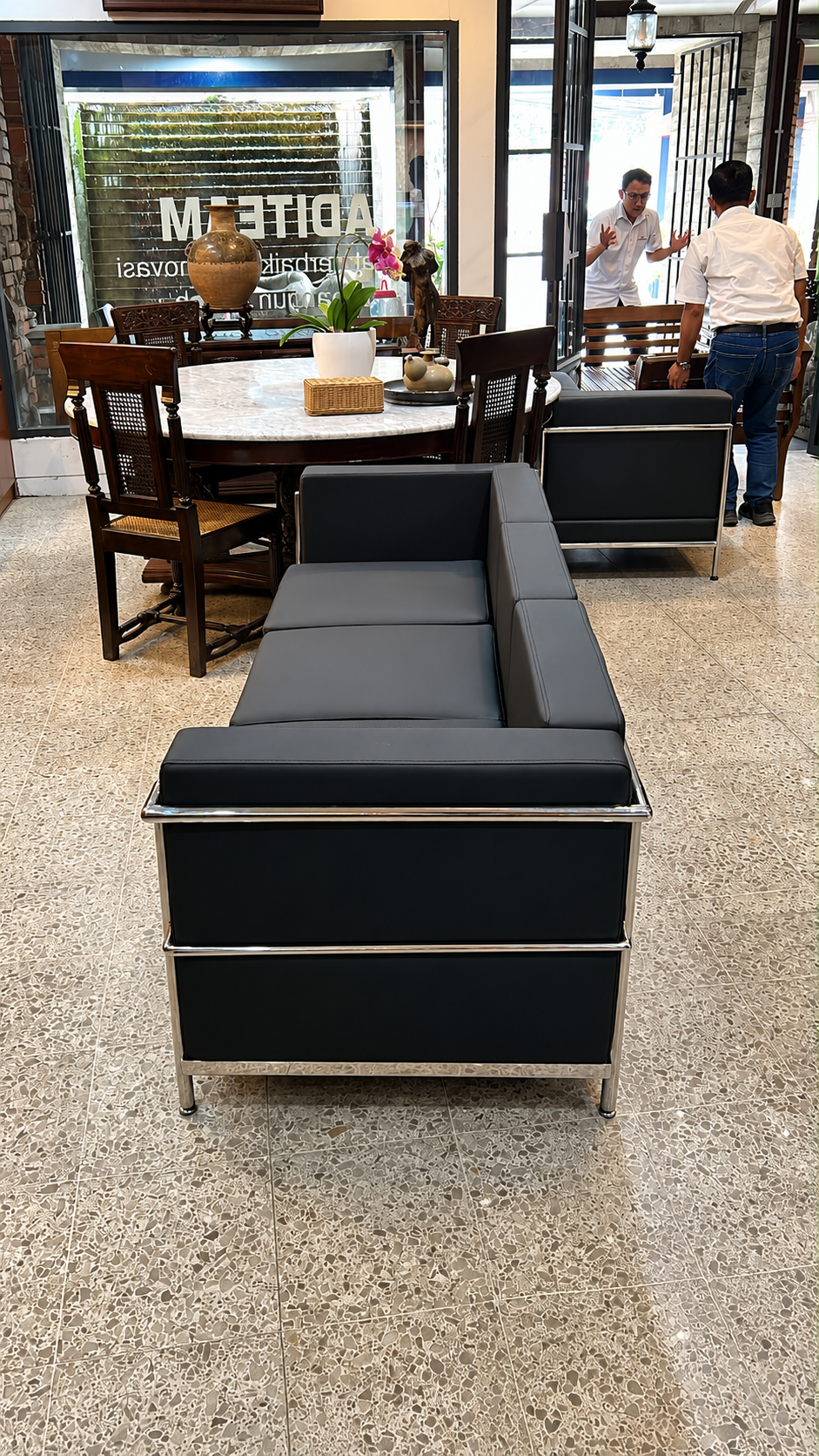 Sofa Custom 1